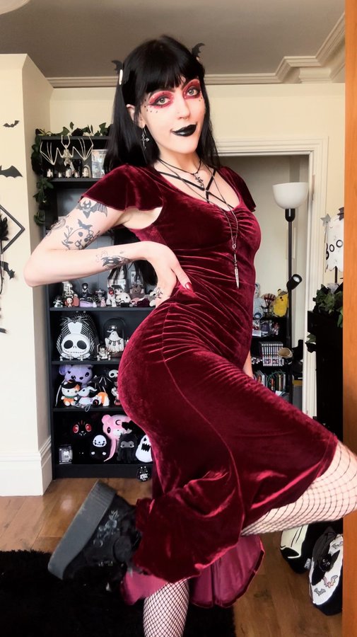 Instagram post by @coffeeprincessxo for KILLSTAR. Caption reads: [...] Muse Dress from @killstar 🦇🖤

*gifted

•....