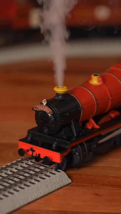 Instagram post by @thelondonbaker for Harry Potter. Caption reads: [...] TO MAKE ANOTHER AWESOME PROJECT FOR....