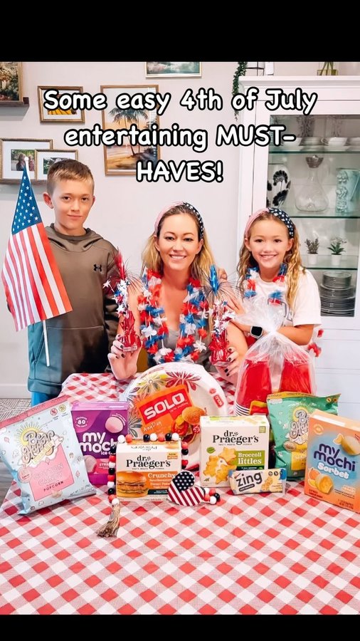 Instagram post by @dani_wahlstrom for My/Mochi. Caption reads: [...] no further and check out these brands!....