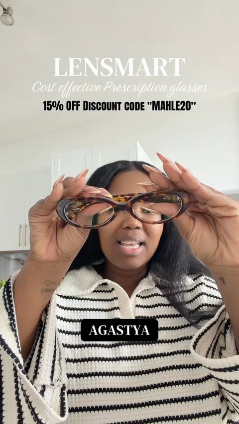 Instagram post by @mahle_maj for Lensmart. Caption reads: [...] 15% off! Shop now AD #glasses....