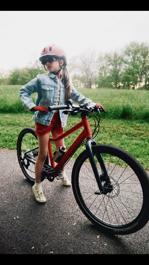 Instagram post by @marinaingvarsson for woom. Caption reads: When you get a bike called Woom Explore by....
