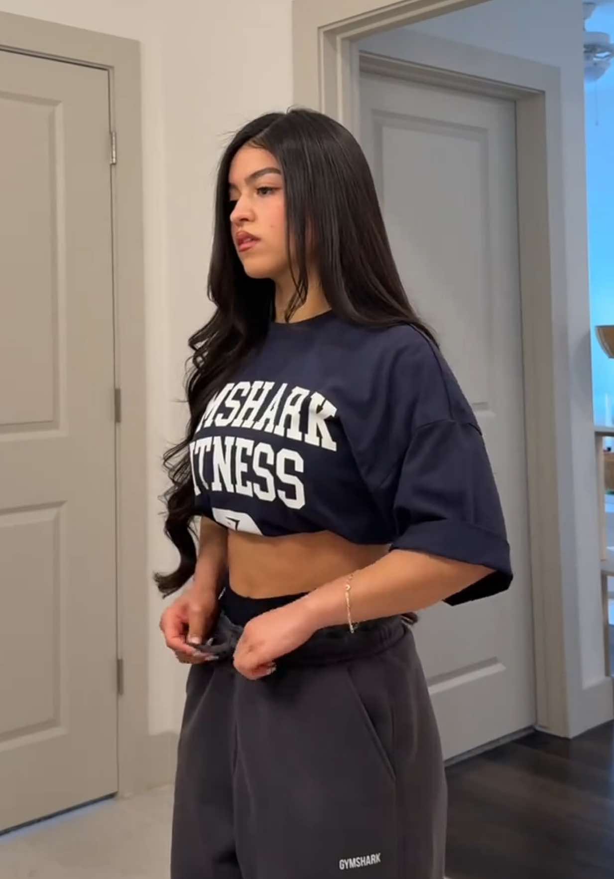 TikTok post by @alondrarubyyy for EHPlabs. Caption reads: [...] things first 🗣️  @Gymshark Women....