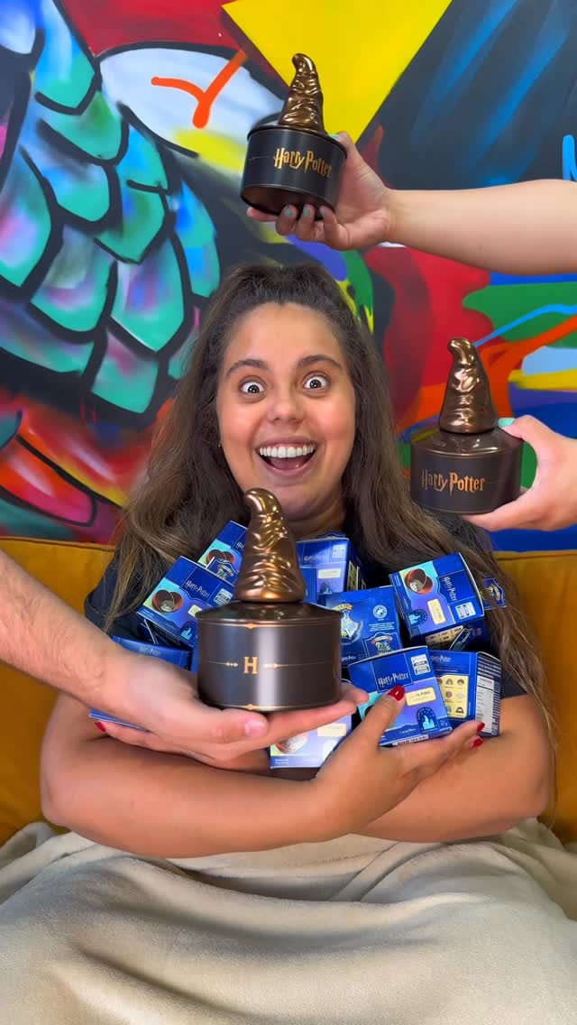 Instagram post by @dicasosasco for Cacau Show. Caption reads: ✨ Chegou na @cacaushow e já tá voando das....