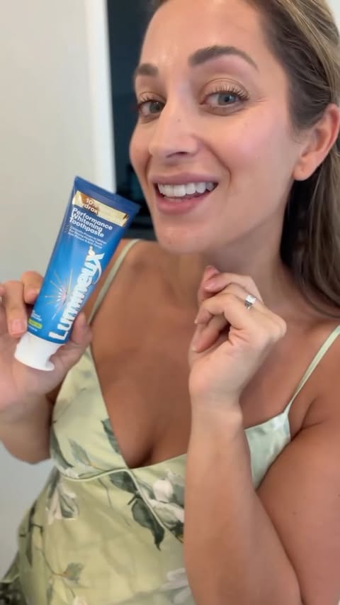 Instagram post by @kristin.jt for Lumineux by Oral Essentials. Caption reads: I’ve been using @lumineuxhealth products for years....