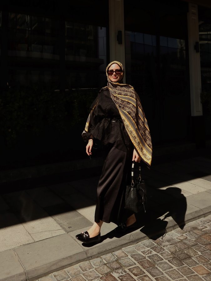 Instagram post by @zehraaselvi for Imannoor. Caption reads: my today 𓂃 ོ☀️𓂃 
@imannoor #backtocool....