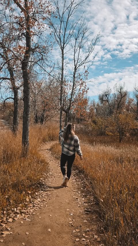 Instagram post by @brynntweeddale for Utz Snacks. Caption reads: #UtzPartner snacks that belong in nature. simple....