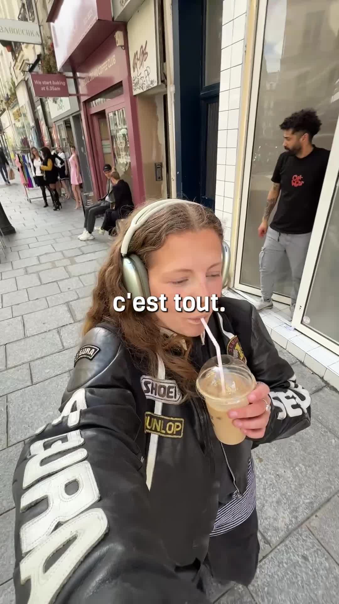 Instagram post by @leguideultime for Oatly. Caption reads: Ton latté est gratuit ! ☕️

Toutes les infos sur :....