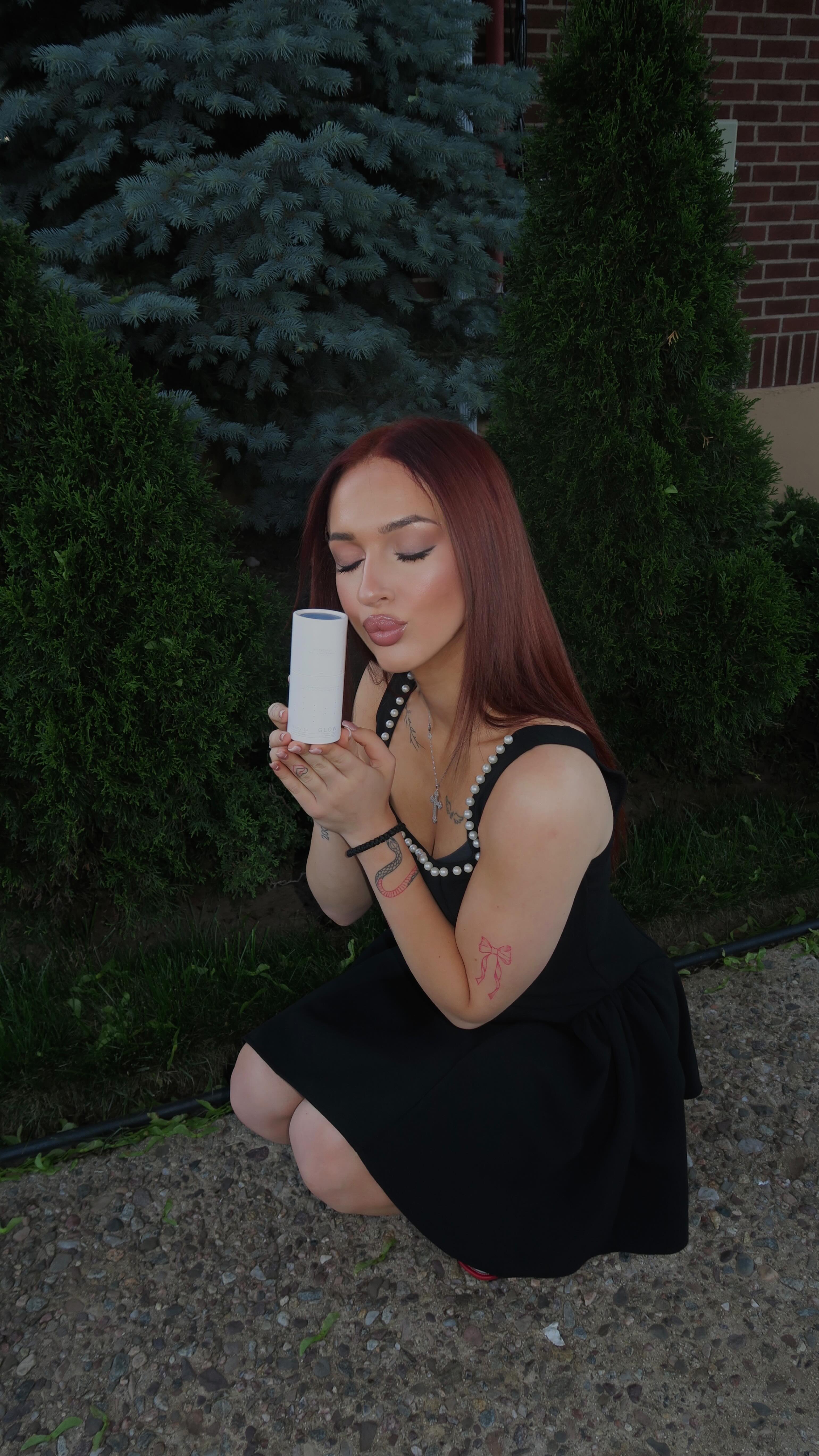 Instagram post by @janad__ for Ready To. Caption reads: [...] Trust me, you won't regret it! 🤍🫶🏻....