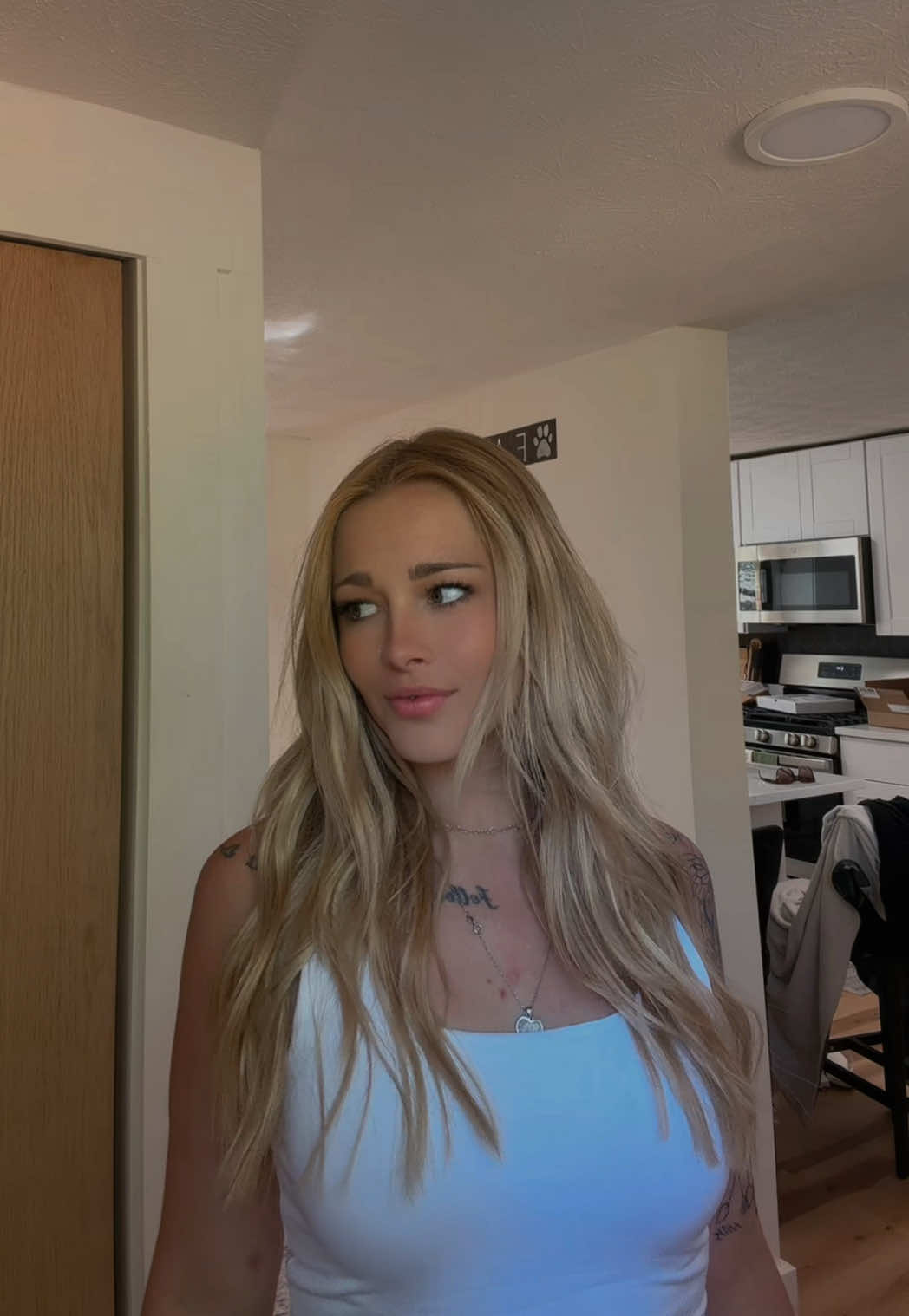 TikTok post by @mykaylawhitman28 for Goo Goo Hair. Caption reads: @GOO GOO @googoohairshop #fyp #hairextensions.