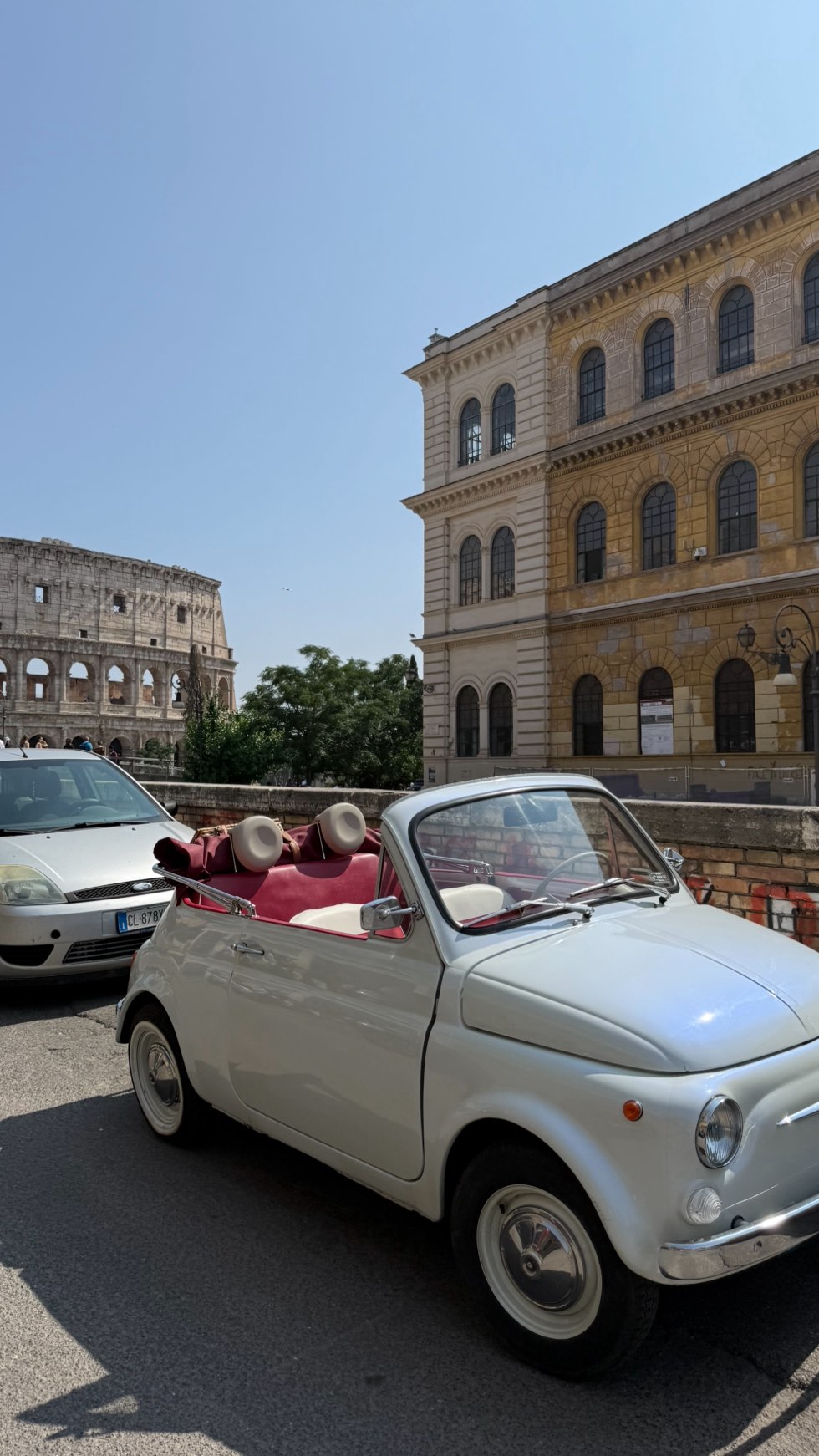 Instagram post by @_annabellehooper for Briogeo. Caption reads: [...] + hair so smooth and shiny thanks to....