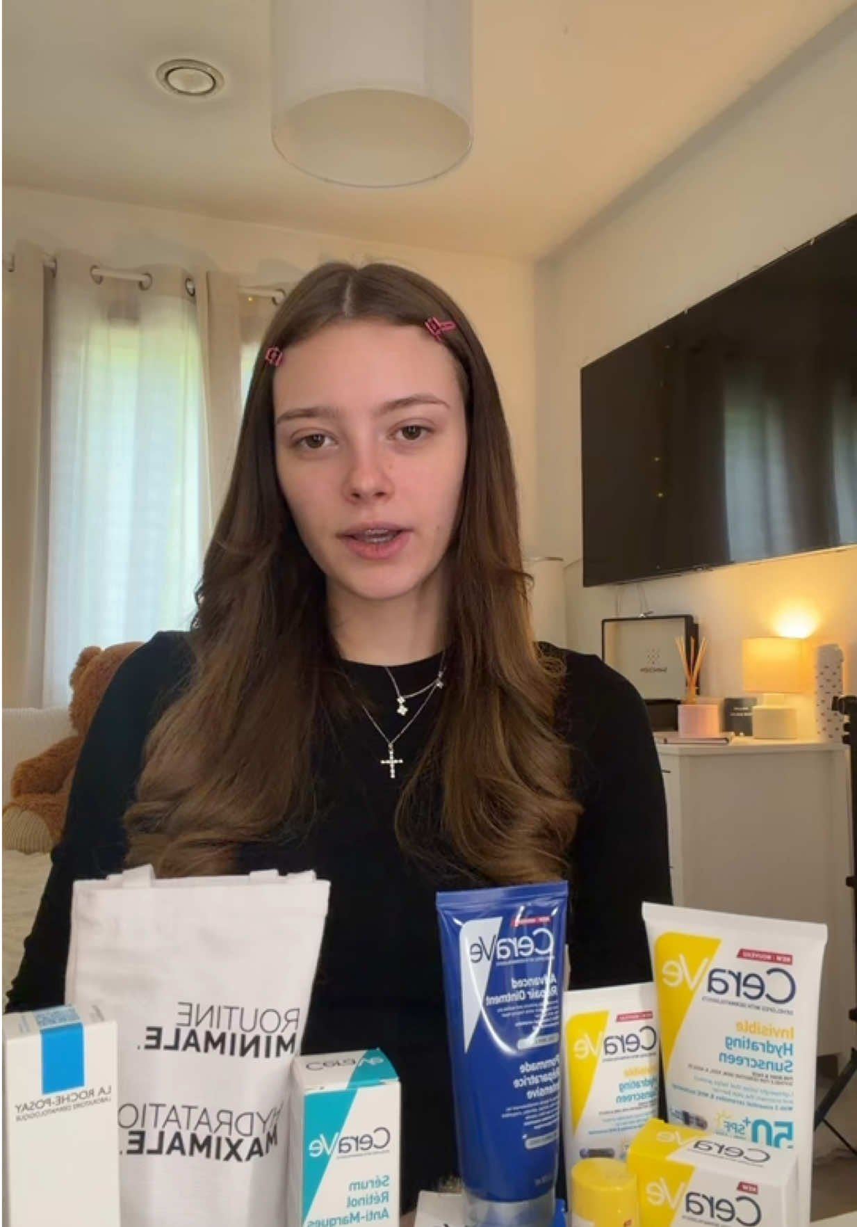 TikTok post by @zowai for For Me. Caption reads: @CeraVe (produits offerts) @La Roche-Posay....
