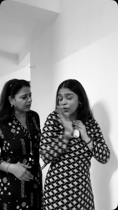 Instagram post by @latharao.rk for Vilvah. Caption reads: comment for link!!!!😭🙏 @vilvah_ #ad.