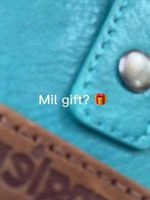 TikTok post by @cartchaosjulez for Rustic Charm Bootic. Caption reads: @Rustic Charm Bootic did it again 🥺#purse #bag....