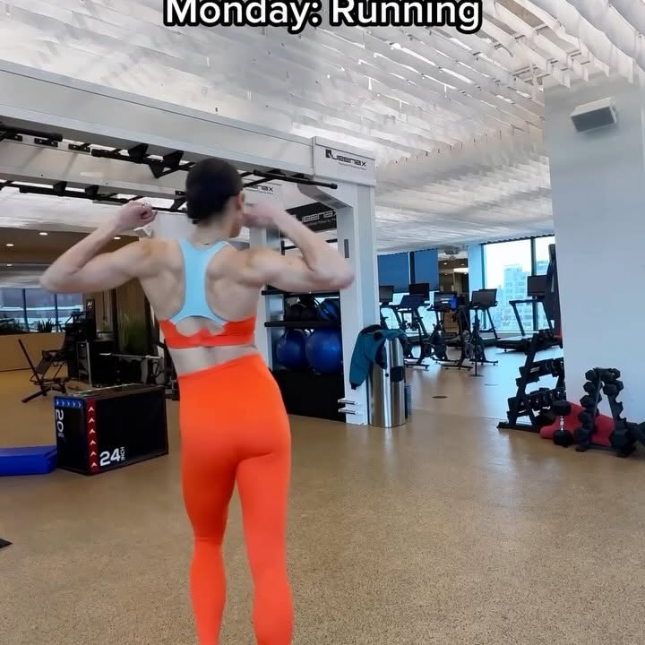 Instagram post by @hannahfrankson for Peloton. Caption reads: 3 days, 3 workouts, 3 cute outfits 💪👟💕.