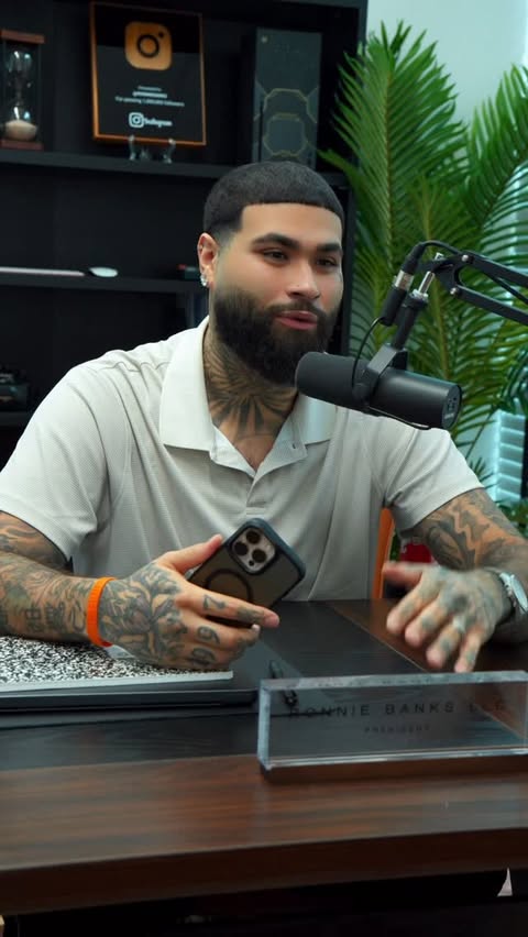 Instagram post by @ronniebanks for Metro by T-Mobile. Caption reads: [...] count on. I brought my own phone to....