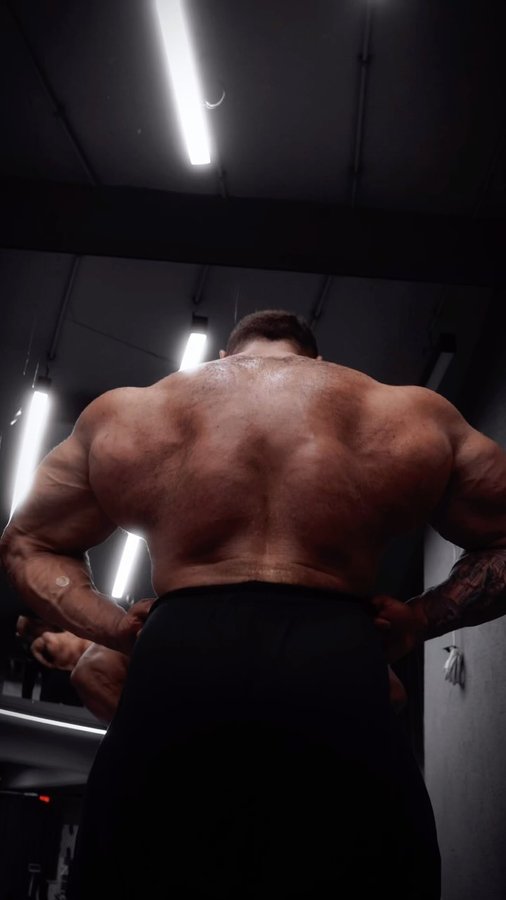 Instagram post by @gokalaf for Kontrolled Insanity. Caption reads: [...] rower

@proteinocean....