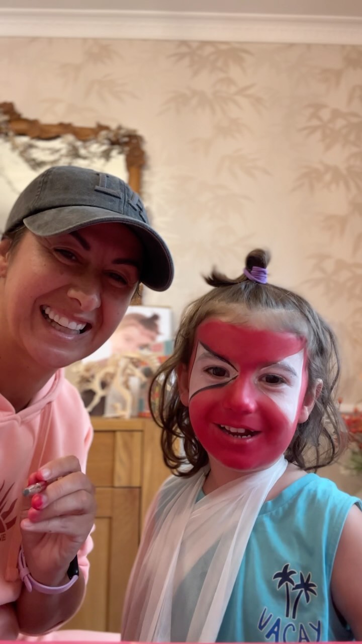 Instagram post by @hayleysoraya for Snazaroo. Caption reads: He’s been so fed up..😔
Me and jasper love being....