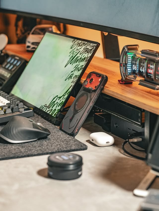 Instagram post by @peterpandev for AULUMU. Caption reads: [...] favorites 😍

The new range of cases by....