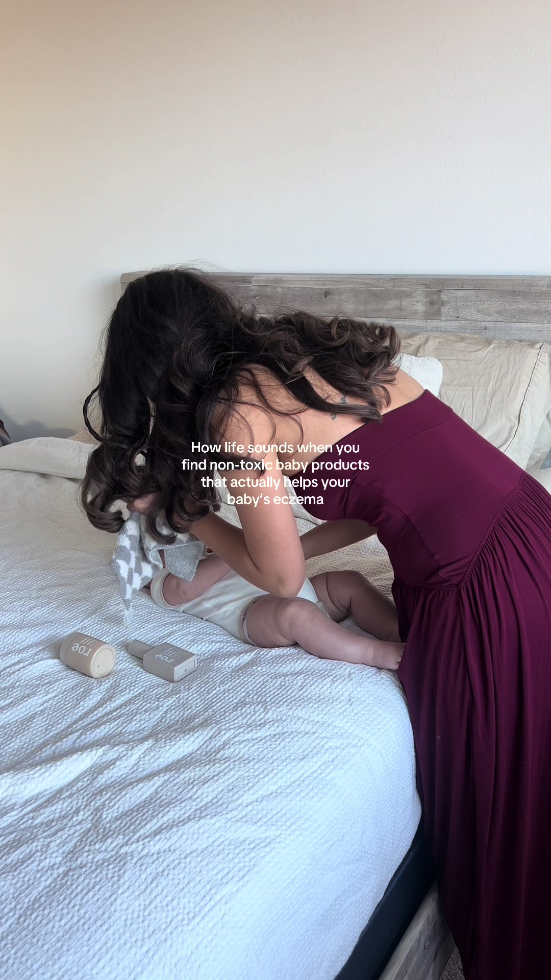 TikTok post by @vikkiponce29 for Roe Wellness. Caption reads: [...] You can use code VIKKI for 15% off....