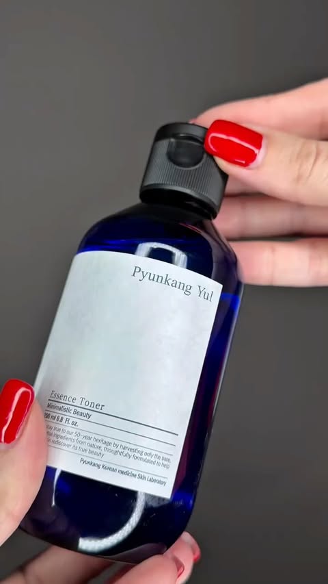 Instagram post by @mariko.pavliashvili for BAZZAAL. Caption reads: [...] #skinbarrier #kbeauty #PKY @bazzaal_....