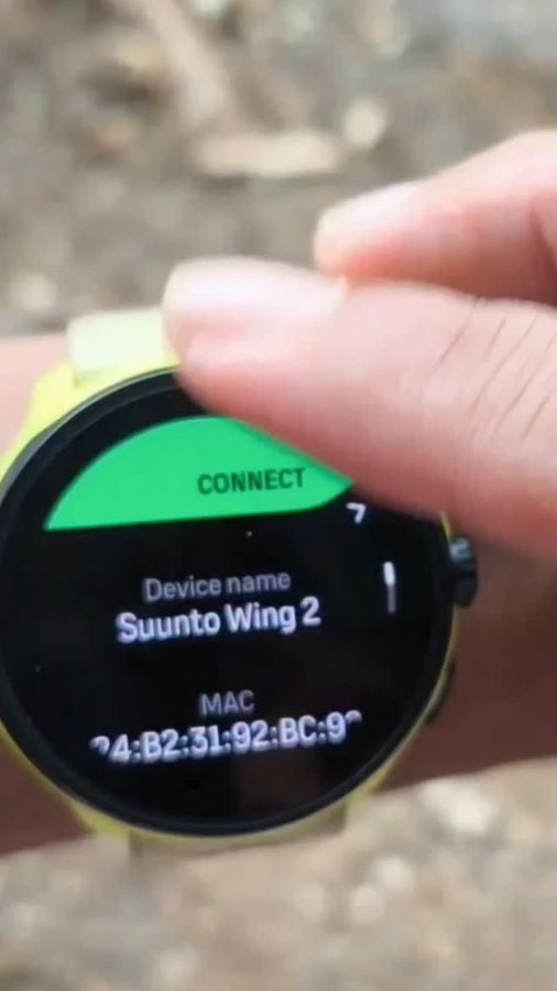 Instagram post by @kang_narman for Suunto. Caption reads: Jalanan becek, tanjakan tajam gak ada yang bisa....