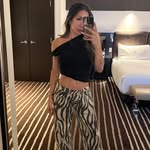 Instagram post by @sammcantoria for Revice Denim. Caption reads: [...] your body! @revice_denim 
-
-
#revice....