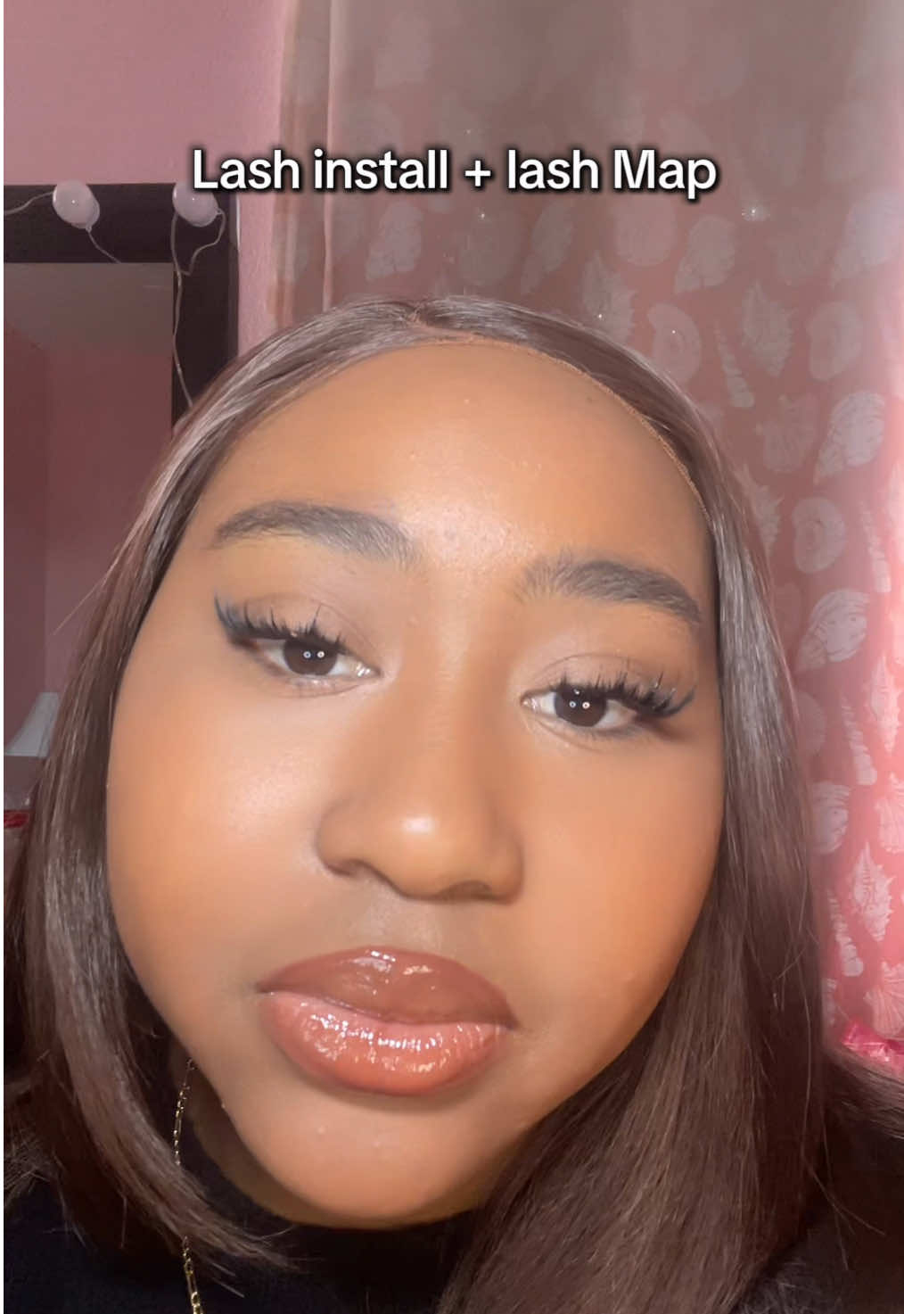 TikTok post by @soniquefacey for Fowendia Lashes. Caption reads: @Fowendia Lashes #lashclusters #lashtutorial [...].