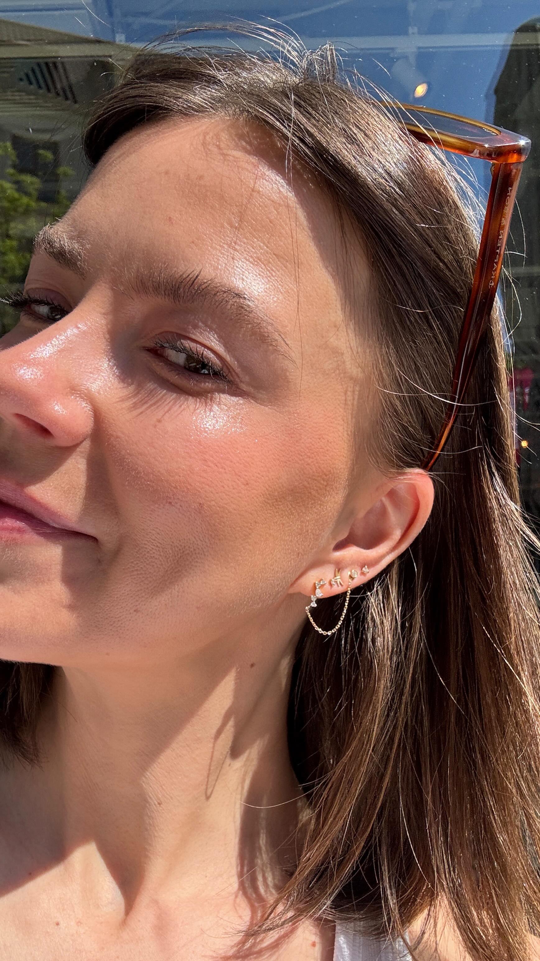 Instagram post by @hannamietz for AKIND. Caption reads: [...] with that certain exclusivity twist....