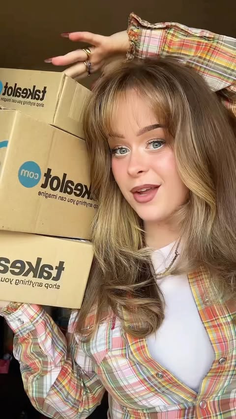 Instagram post by @jemmasmakeup for takealot.com. Caption reads: [...] + the things I can’t find in store -....
