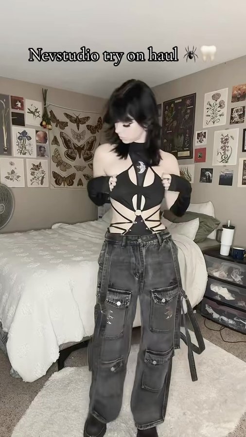 Instagram post by @riliehuntley for Nevstudio. Caption reads: Sponsored by @nevstudiostreetwear use my discount....