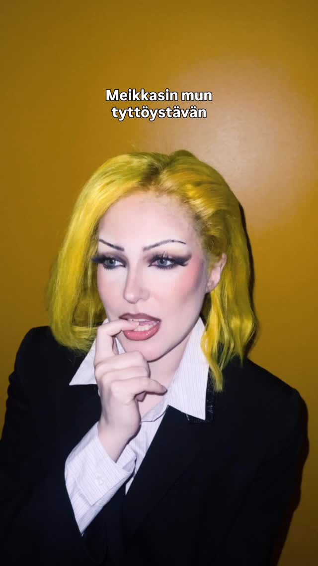 Instagram post by @nastynapalm for Kylie Cosmetics. Caption reads: Oh mein gott!! @alessandrabernard_ pyys et teen....