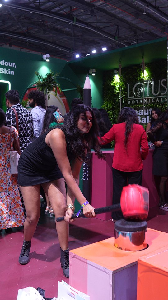 Instagram post by @ar111_yava for Lotus Botanicals. Caption reads: Go check out Flipkart's Glam up Sale online that's....