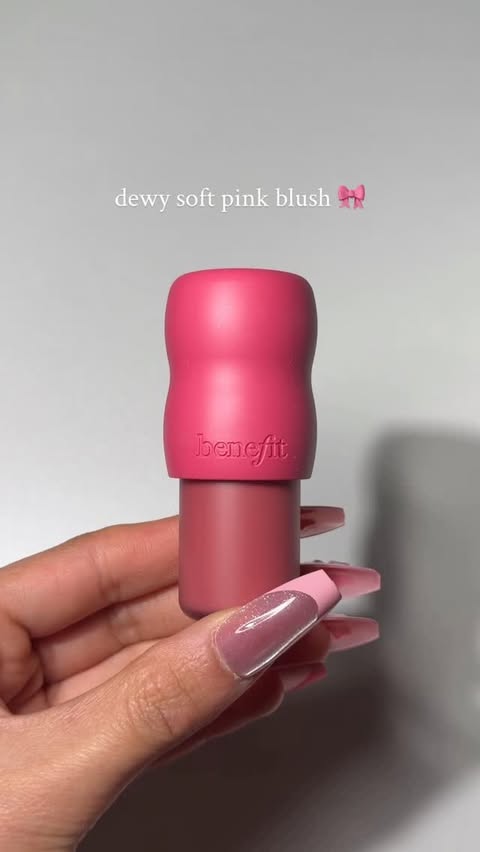 Instagram post by @sairasglam for Benefit Cosmetics. Caption reads: Soft pink blush 💗 @benefitcanada really nailed....