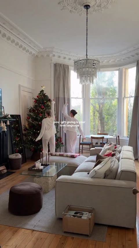 Instagram post by @bethmccreadie for UKLASH. Caption reads: ad The best gifts come in pairs👯‍♀️🌲🎀 shop....