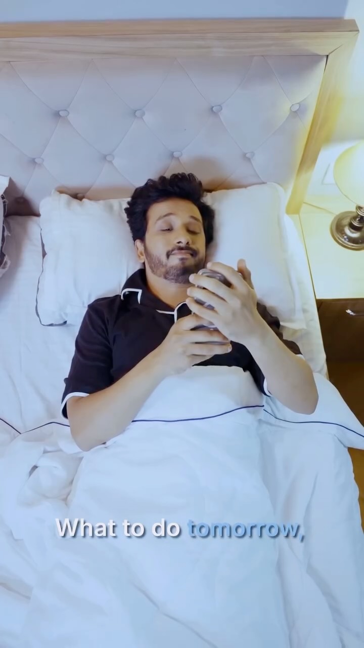 Instagram post by @abhijeetkhandkekar for Vedistry. Caption reads: Ratra bhar vichar, phone scroll, zhop hi nahi?....