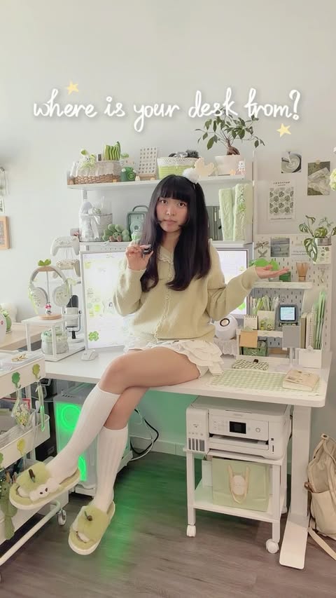 Instagram post by @cozy.tealeaf for FlexiSpot. Caption reads: [...] setup!🍵🍀✨ I genuinely love using my....