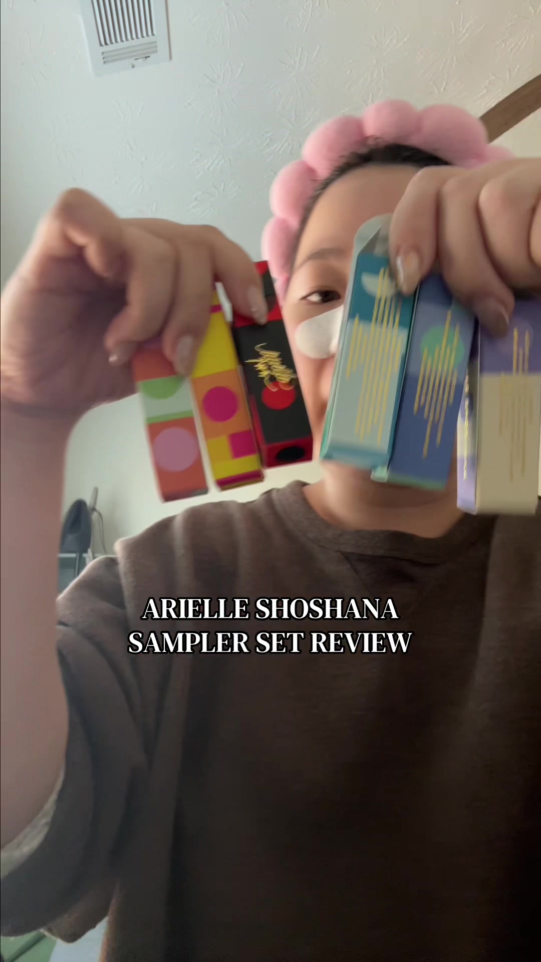 TikTok post by @seoulfulstyle for Arielle Shoshana. Caption reads: @arielleshoshana #fragrance review ✨ #perfume....