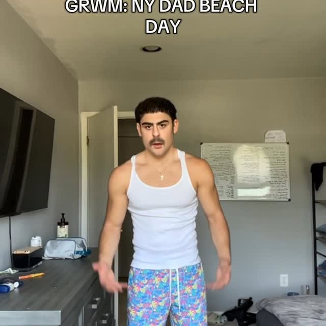 Instagram post by @frankiedrago for Dollar Shave Club. Caption reads: Get ready with the New York Dad for the beach....