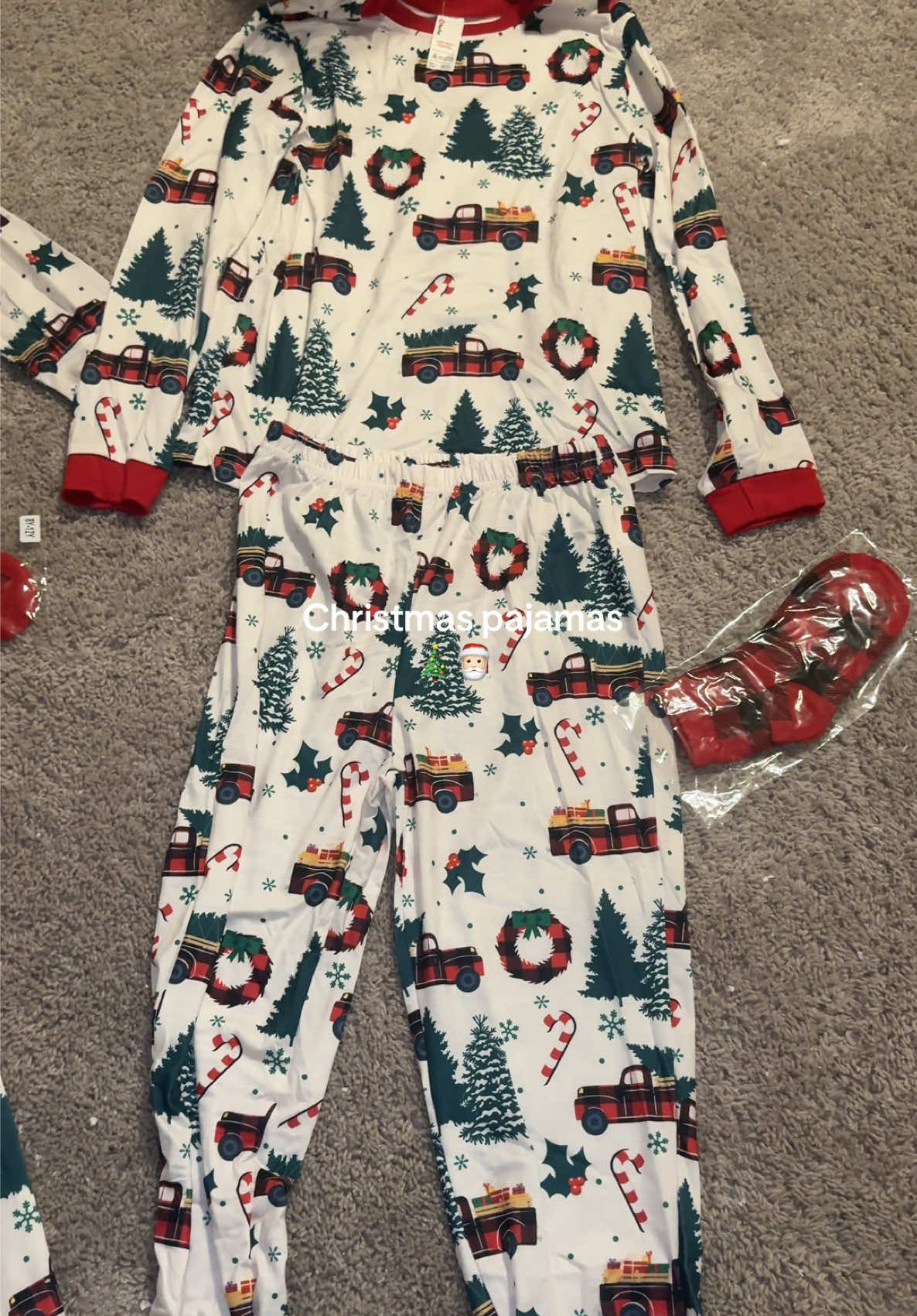 TikTok post by @rosyajk for PatPat. Caption reads: No queremos fracasar 😱😂 @PatPat....