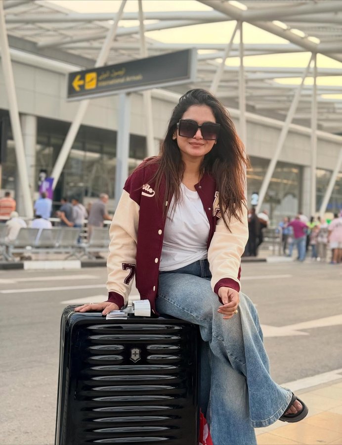 Instagram post by @kiran.mazumder for Victorinox. Caption reads: Touchdown Egypt ♥️🤌🏻

#explorepage✨.