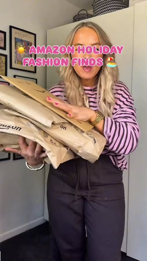 Instagram post by @sammipamela for STYLINK. Caption reads: [...] my stories and Amazon Highlight ☺️ Ad....