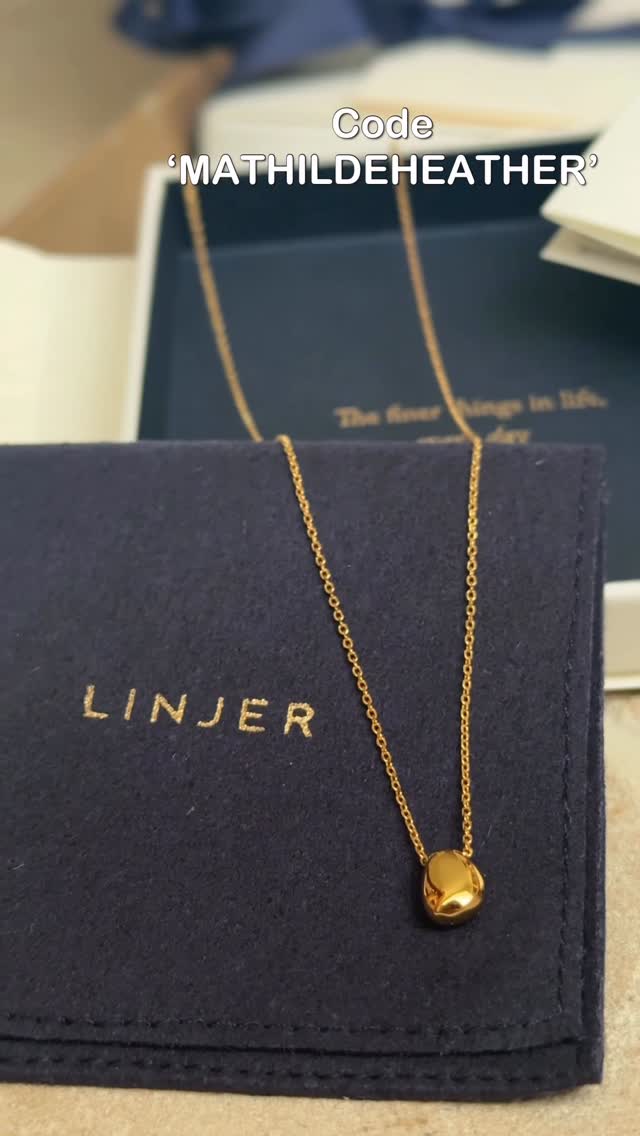 Instagram post by @mathilde_heather for Linjer Jewelry. Caption reads: Finally found my jewelry staples.
As you guys....