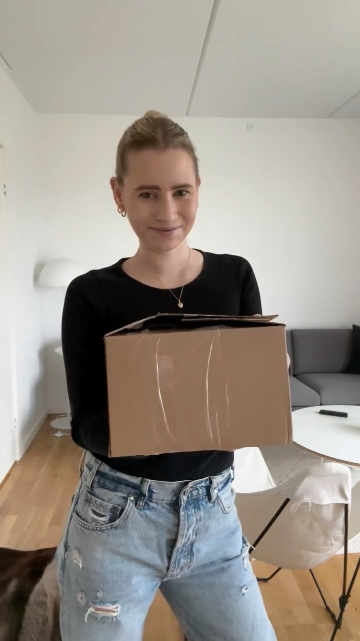 Instagram post by @itsemilyeileen for Trendcarpet. Caption reads: In collaboration with @trendcarpet I’ve been lucky....