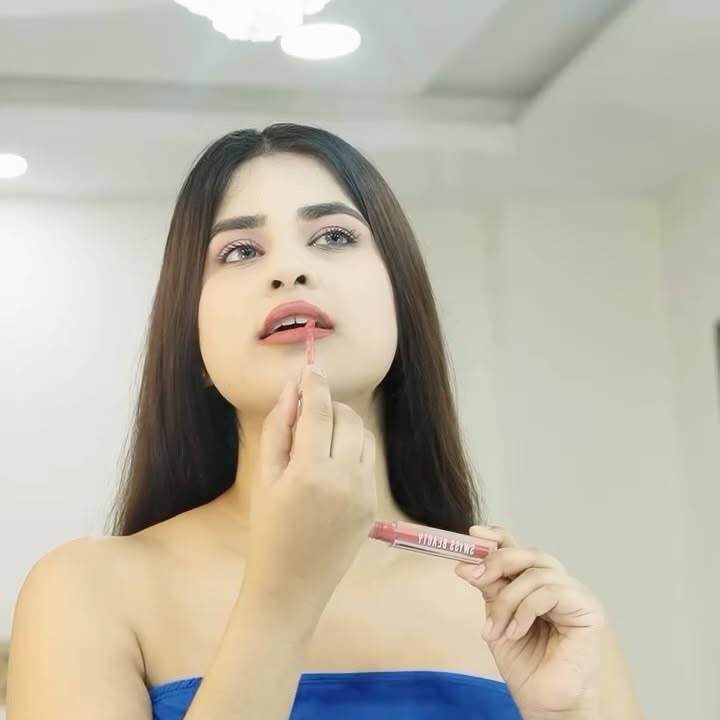 Instagram post by @riyakanthaliya for Swiss Beauty Cosmetic. Caption reads: Swiss Beauty just became my everyday essential😍💄....