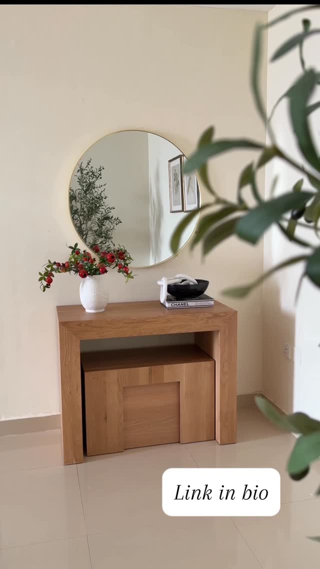 Instagram post by @decor_with_sandy for Transformer Table. Caption reads: You won’t believe how this Transformer Table....