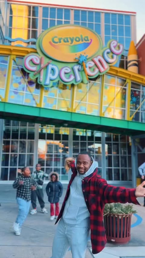 Instagram post by @precious__xplores for Crayola. Caption reads: #ad If you’re looking for a festive family outing....