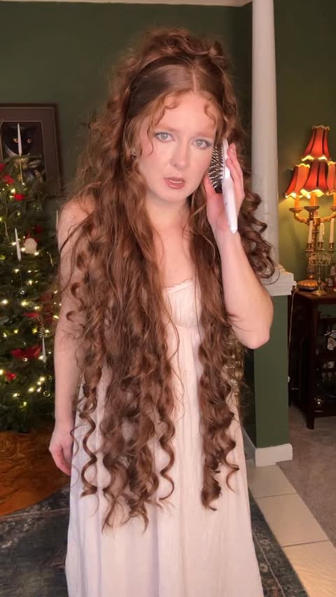 Instagram post by @scarlett.o.hair for Living Proof. Caption reads: Am I faultless when it comes to my hair? No way.....