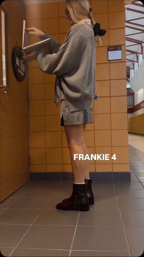 Instagram post by @juliatillo for FRANKIE4 footwear. Caption reads: [...] tones, the perfect heel???!!🤎....