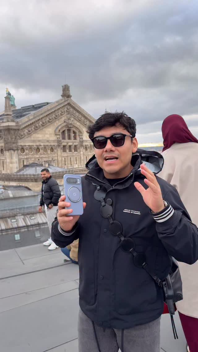 Instagram post by @nesrasgado for Armani Exchange. Caption reads: El Zoom del Google Pixel 10 Pro XL es una....