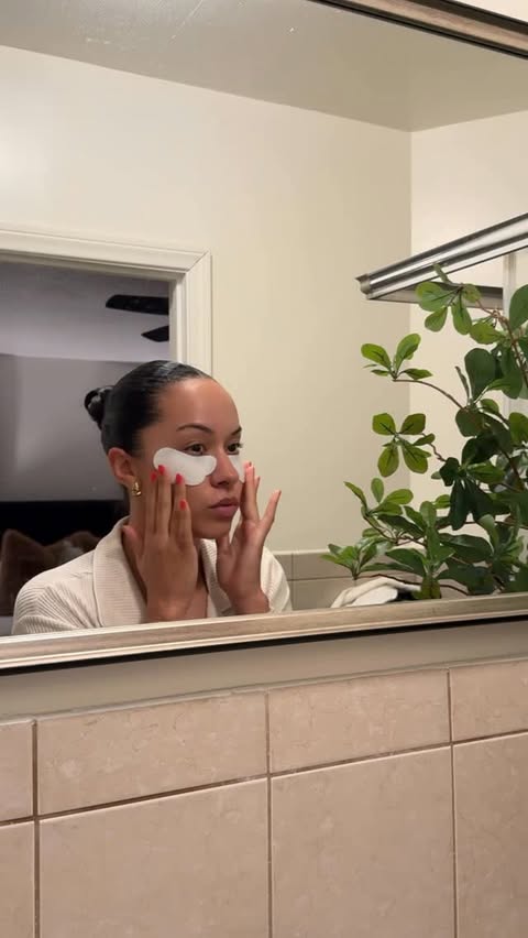 Instagram post by @mariejay for Sally Hansen. Caption reads: a quiet night in, so needed. picked up a few self....